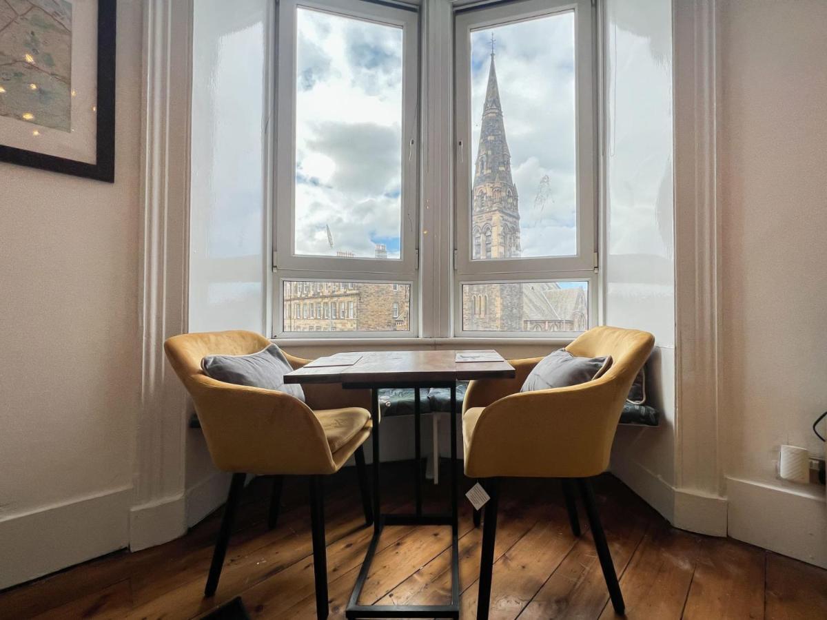 에든버러 Bohemian 1Br Flat In Abbeyhill 아파트 외부 사진